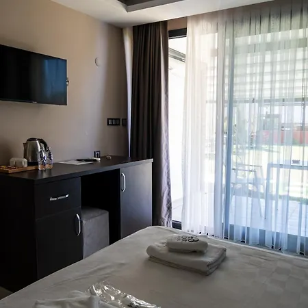 No 48 Alacati Oda ve Kahvaltı *
